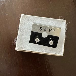 NEW!! Pretty women girls earring studs